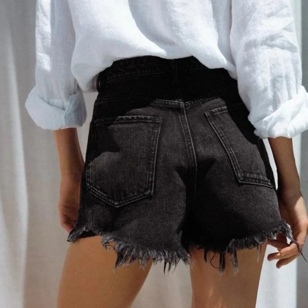 Zara‎ Black High Rise Distressed Denim Shorts 100% Cotton Raw Hem Size 4